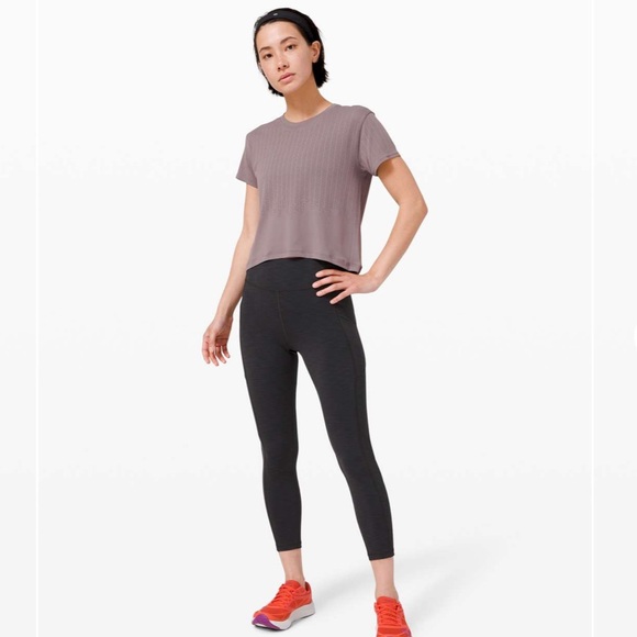 NWT! Lululemon ‘Train to Be Short Sleeve’ - Picture 4 of 5